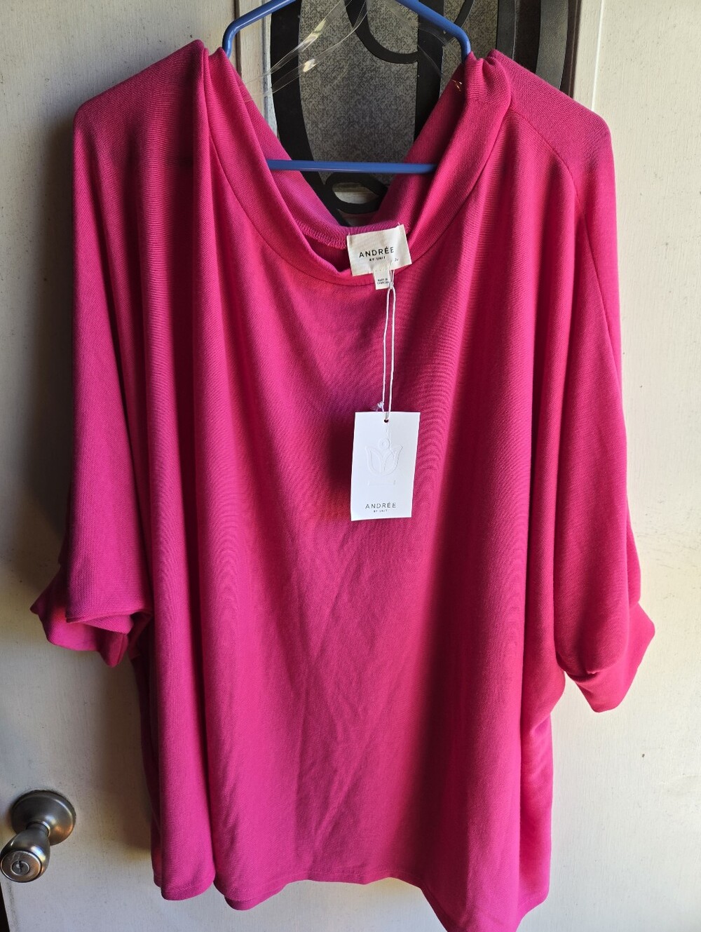 Andree By Unit Hot Pink Slub Cut Pullover NWT